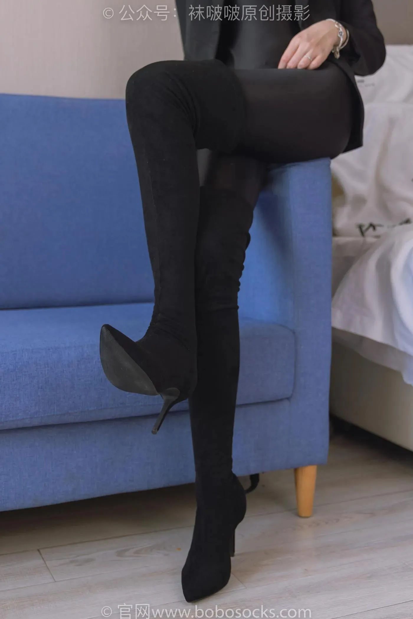 [BoBoSocks袜啵啵]NO.188 小甜豆-连体泳衣、高跟长靴、短肉丝、裸足 [147P]插图4